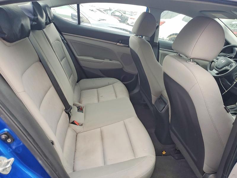 Фото 10 - HYUNDAI ELANTRA