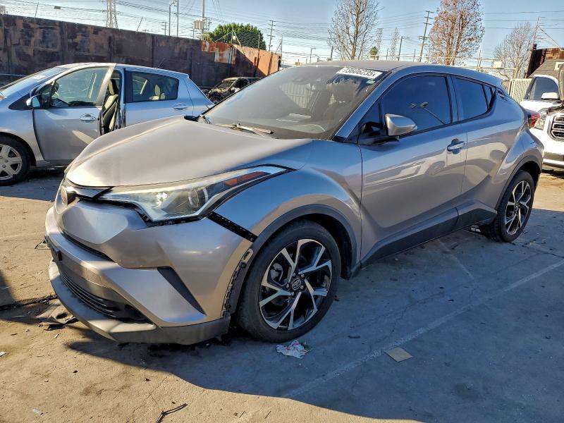 Фото 1 - TOYOTA C-HR