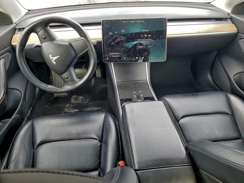 Фото 8 - TESLA MODEL 3