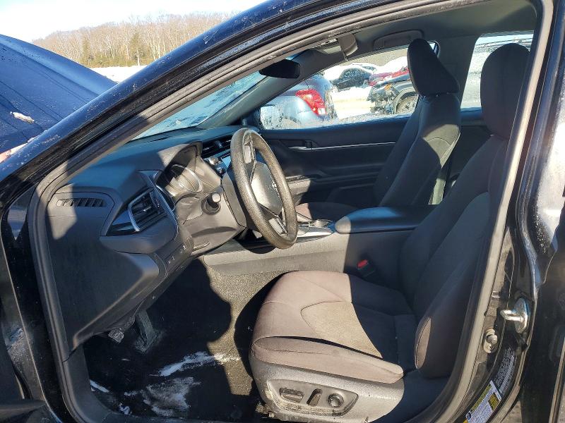 Фото 7 - TOYOTA CAMRY