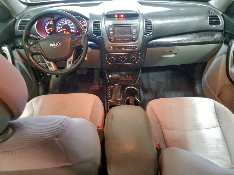 Фото 8 - KIA SORENTO