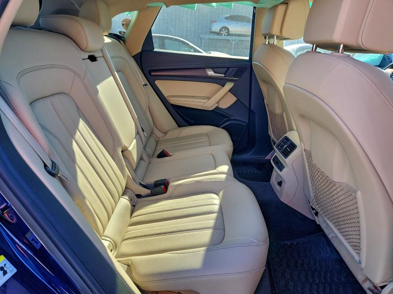 Фото 11 - AUDI Q5