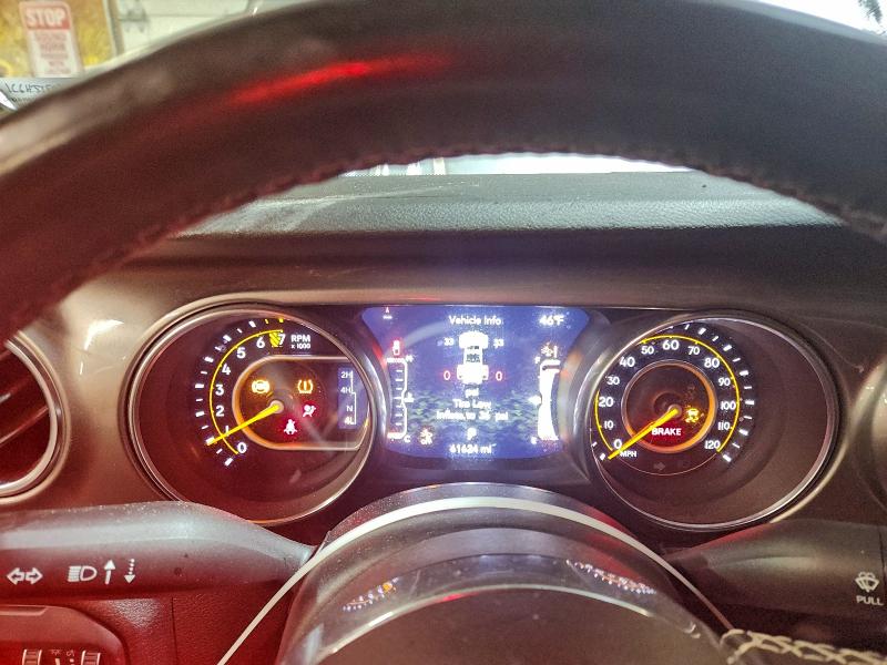 Фото 9 - JEEP GLADIATOR