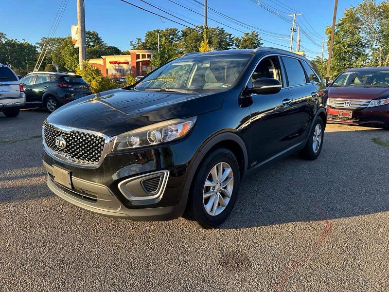 Фото 2 - KIA SORENTO