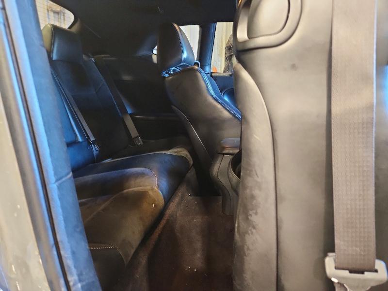 Фото 10 - DODGE CHALLENGER