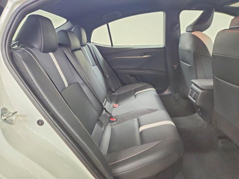 Фото 11 - TOYOTA CAMRY