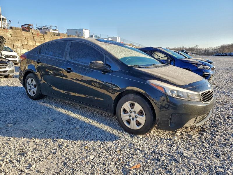 Фото 4 - KIA FORTE