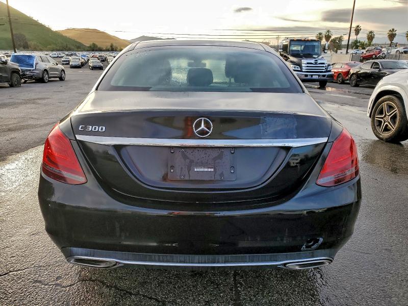 Фото 6 - MERCEDES-BENZ C-CLASS