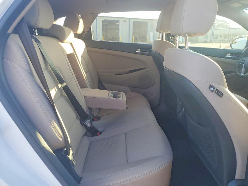 Фото 11 - HYUNDAI TUCSON