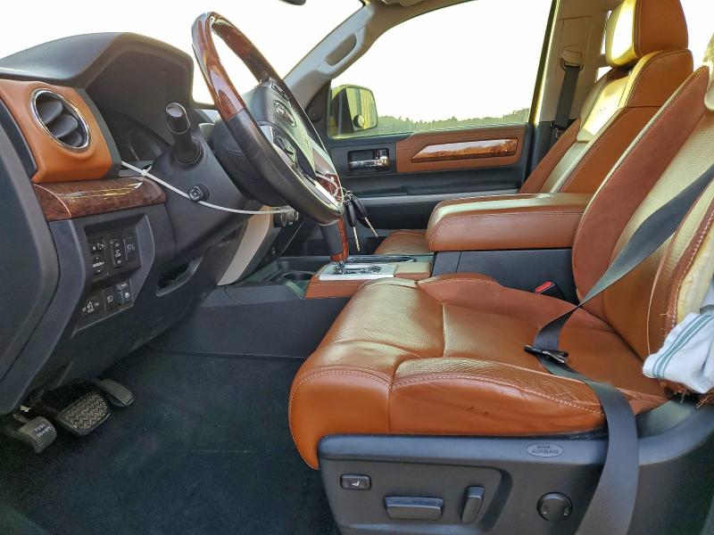 Фото 7 - TOYOTA TUNDRA