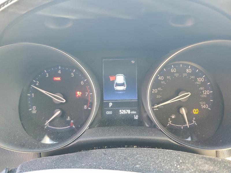 Фото 9 - TOYOTA C-HR