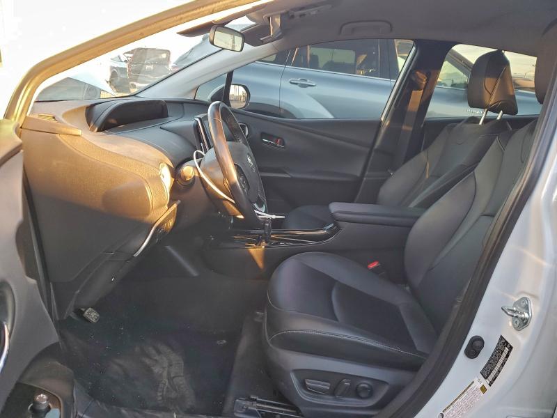 Фото 7 - TOYOTA PRIUS