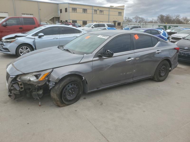 Фото 1 - NISSAN ALTIMA