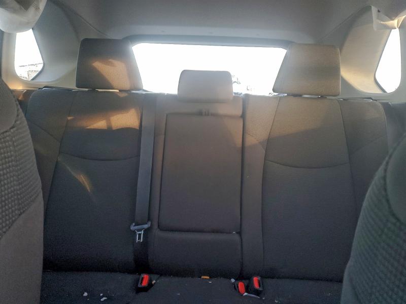 Фото 10 - TOYOTA RAV4