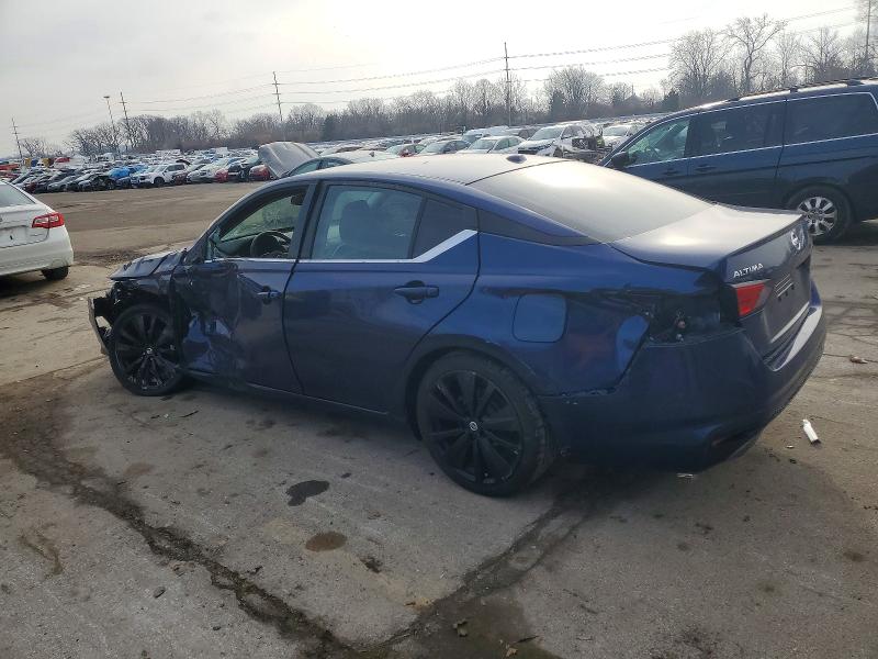 Фото 2 - NISSAN ALTIMA