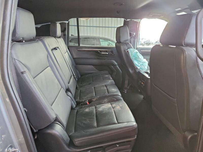 Фото 11 - CHEVROLET SUBURBAN