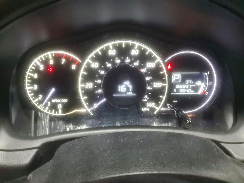 Фото 9 - NISSAN VERSA