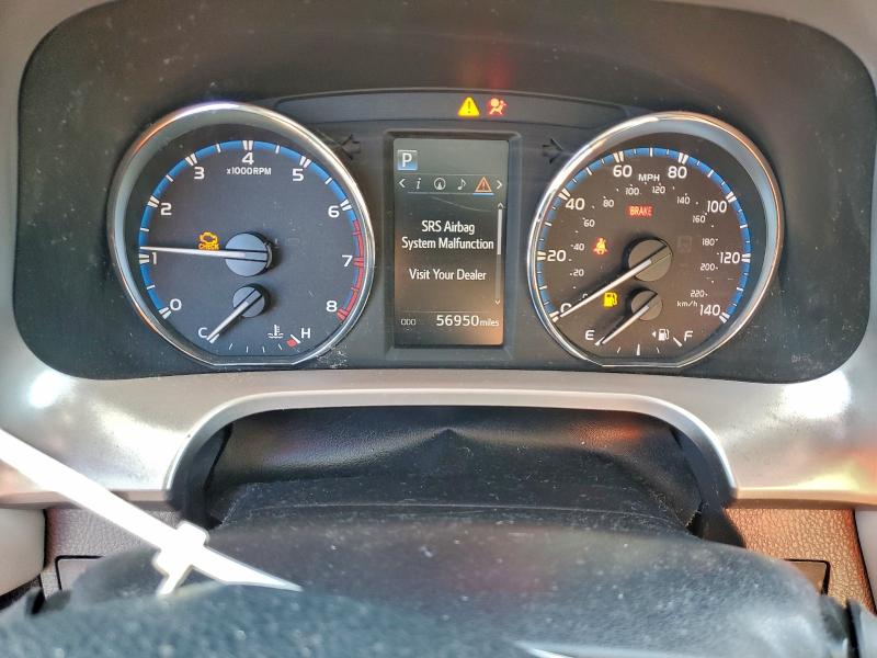 Фото 9 - TOYOTA RAV4