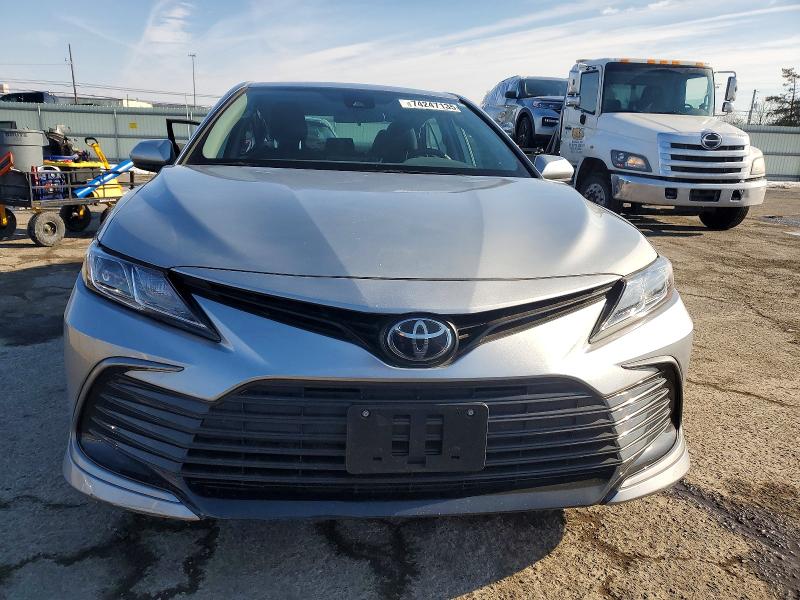 Фото 5 - TOYOTA CAMRY