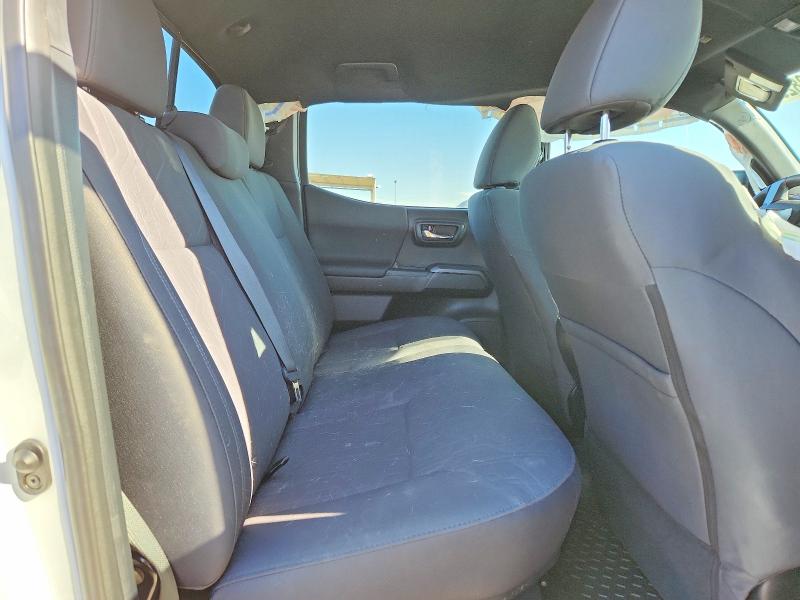 Фото 10 - TOYOTA TACOMA