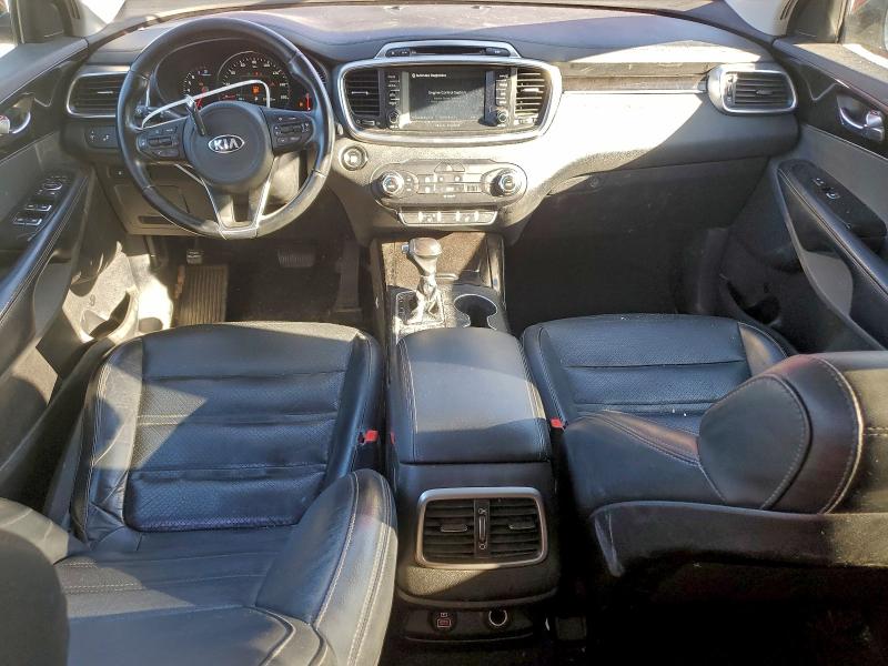 Фото 8 - KIA SORENTO