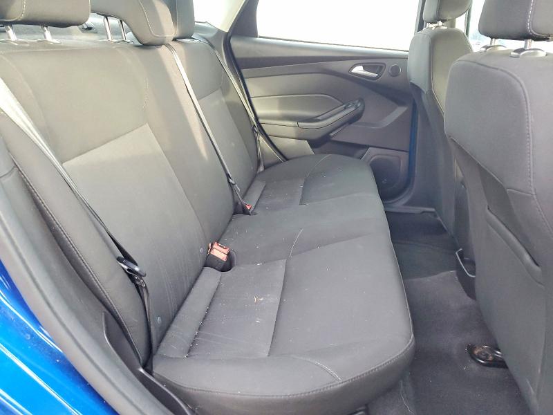 Фото 10 - FORD FOCUS