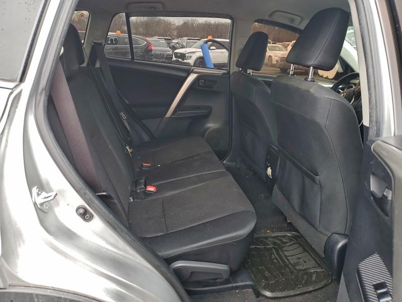 Фото 11 - TOYOTA RAV4