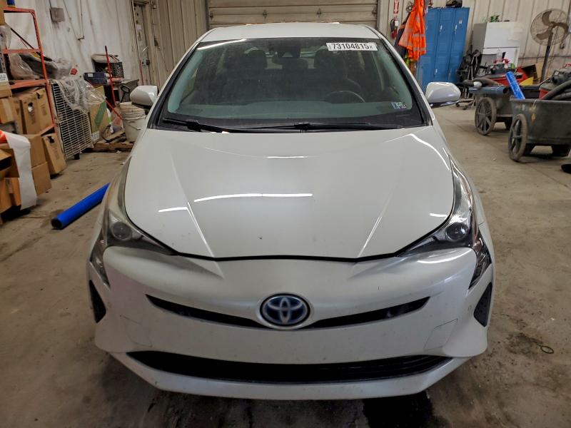 Фото 5 - TOYOTA PRIUS