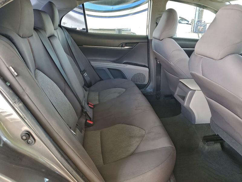 Фото 10 - TOYOTA CAMRY