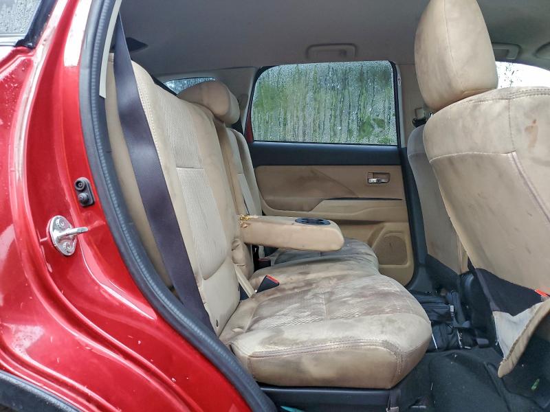 Фото 11 - MITSUBISHI OUTLANDER