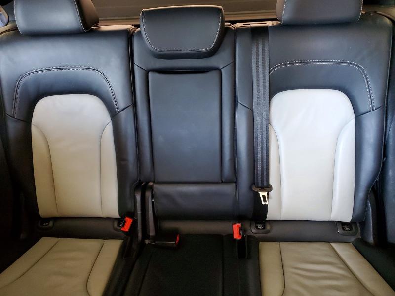 Фото 10 - AUDI SQ5