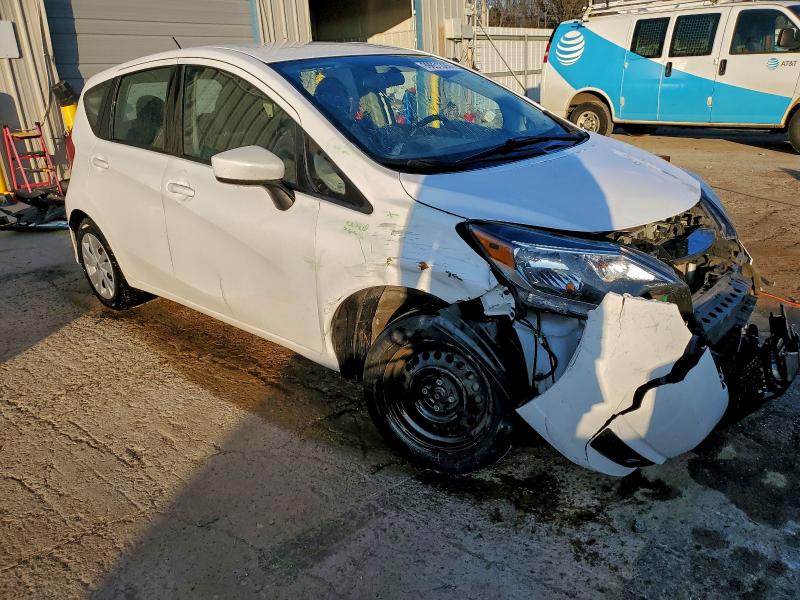 Фото 4 - NISSAN VERSA