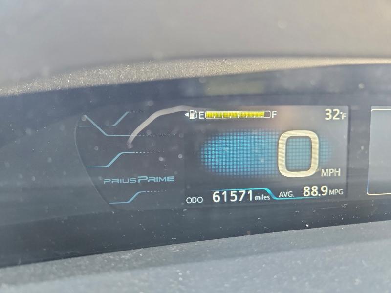 Фото 9 - TOYOTA PRIUS