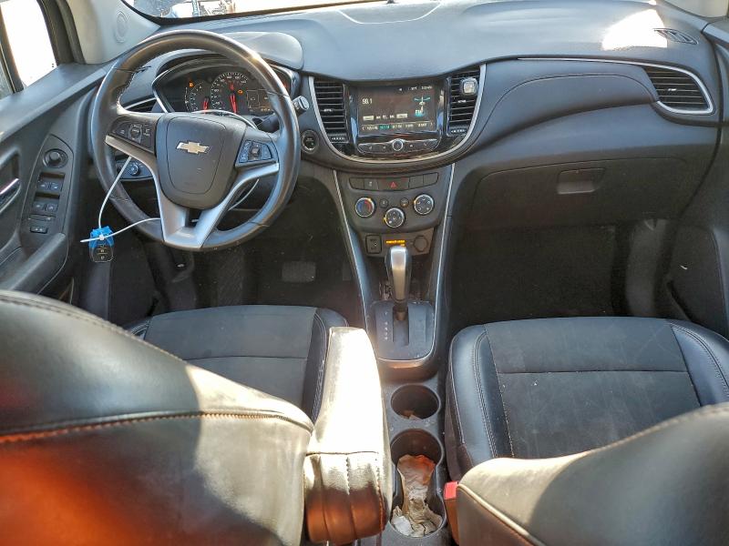 Фото 8 - CHEVROLET TRAX