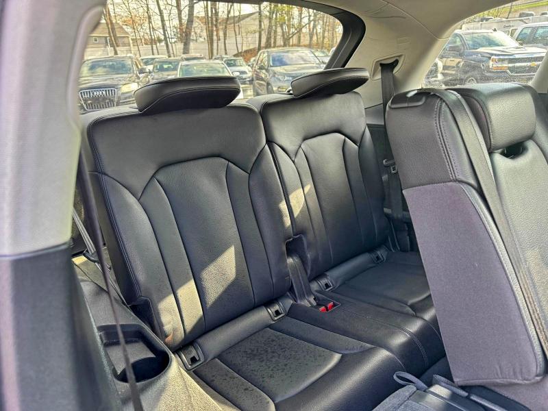 Фото 11 - AUDI Q7