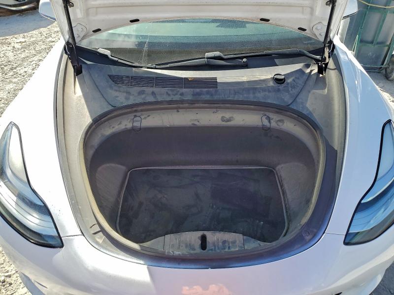 Фото 11 - TESLA MODEL 3