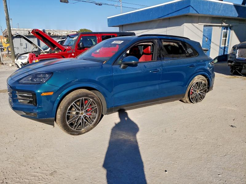 Фото 1 - PORSCHE CAYENNE
