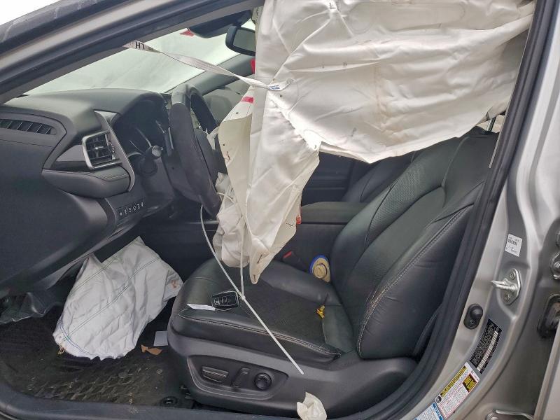 Фото 7 - TOYOTA CAMRY