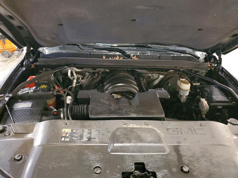 Фото 12 - GMC YUKON