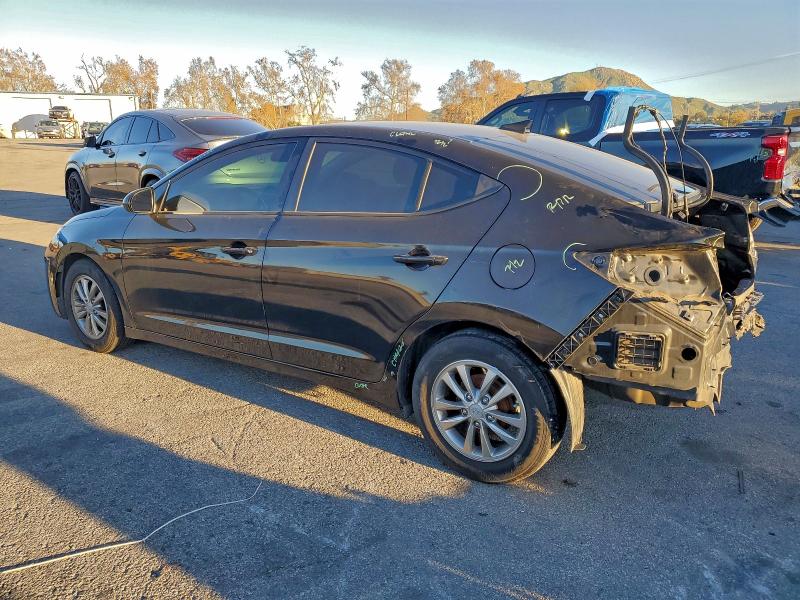 Фото 2 - HYUNDAI ELANTRA