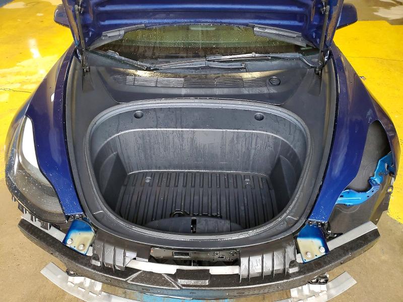 Фото 11 - TESLA MODEL 3