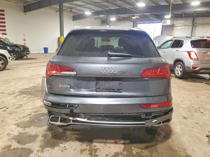 Фото 6 - AUDI SQ5