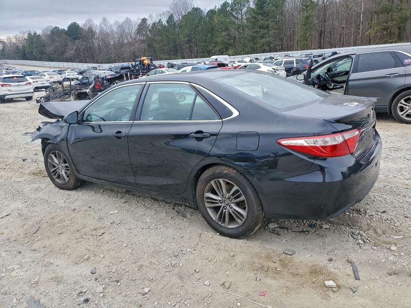 Фото 2 - TOYOTA CAMRY