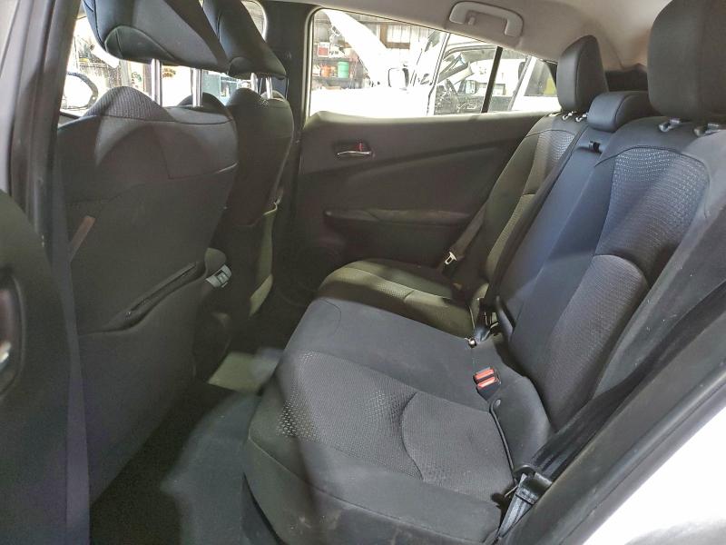 Фото 11 - TOYOTA PRIUS