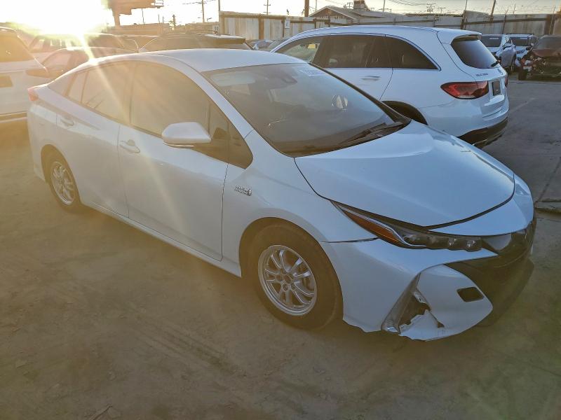 Фото 4 - TOYOTA PRIUS