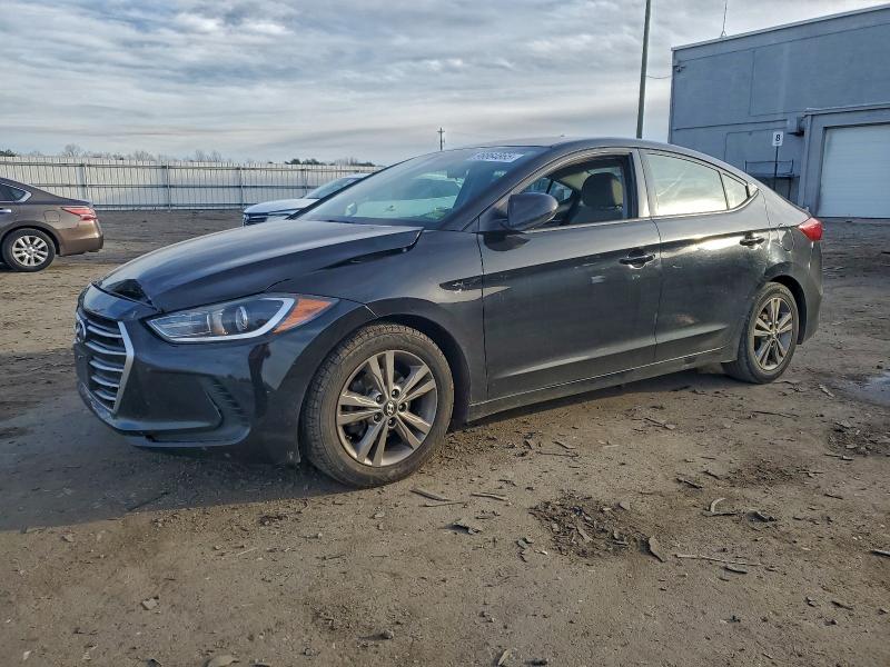 Фото 1 - HYUNDAI ELANTRA