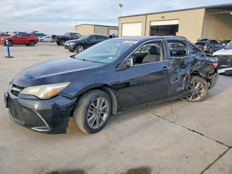 Фото 1 - TOYOTA CAMRY