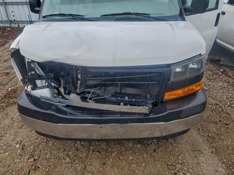 Фото 11 - GMC SAVANA