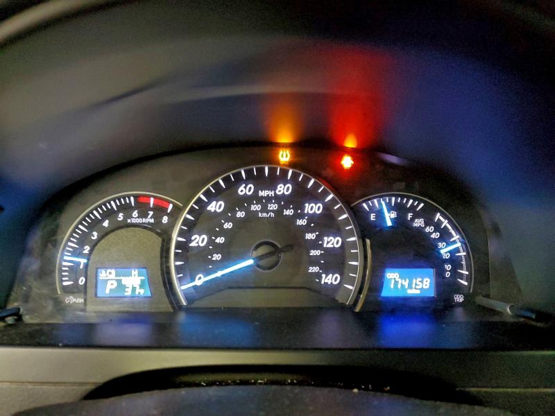 Фото 9 - TOYOTA CAMRY