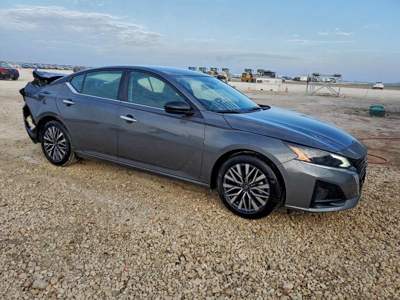 Фото 4 - NISSAN ALTIMA